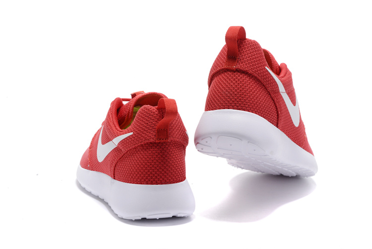 roshe run rouge pas cher