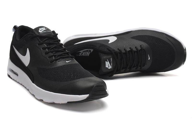 air max thea femme noir et blanche
